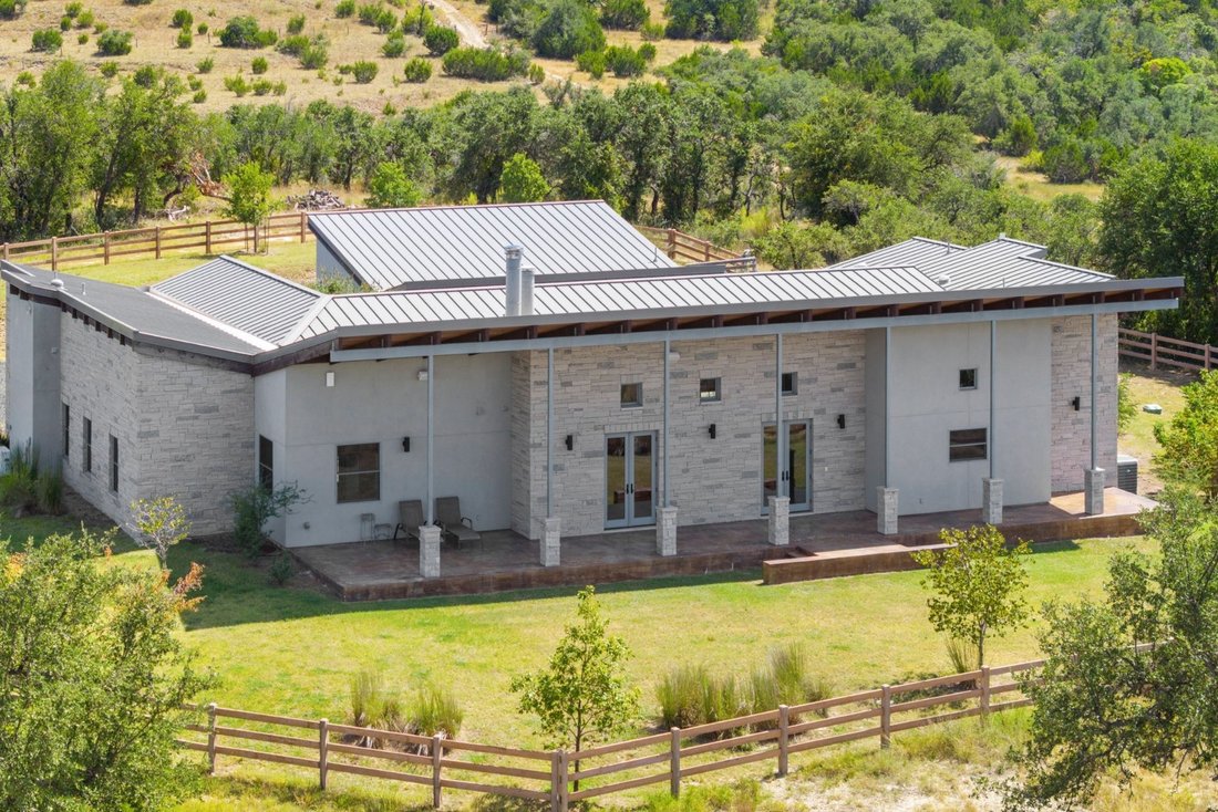 House in Johnson City, Texas, United States 4 - 16565545