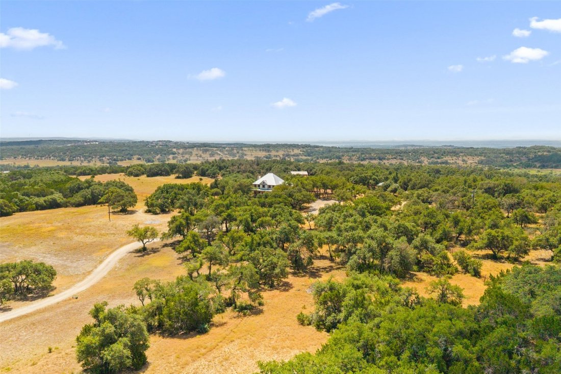 Farm Ranch in Wimberley, Texas, United States 1 - 18818645