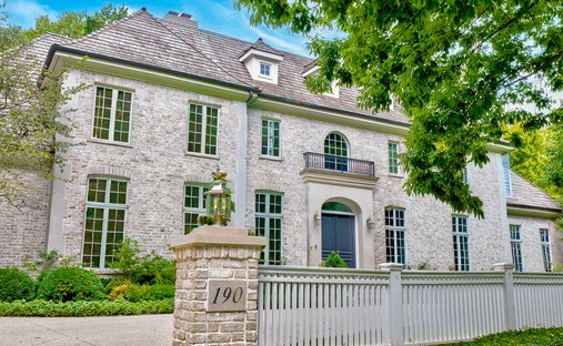 House in Winnetka, Illinois, United States 1