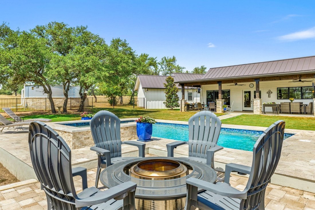 House in Round Mountain, Texas, United States 4 - 16921117