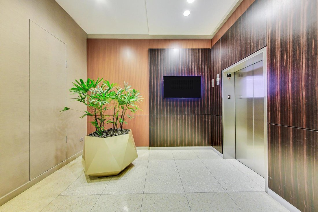 Condo in Chicago, Illinois, United States 3 - 18818128