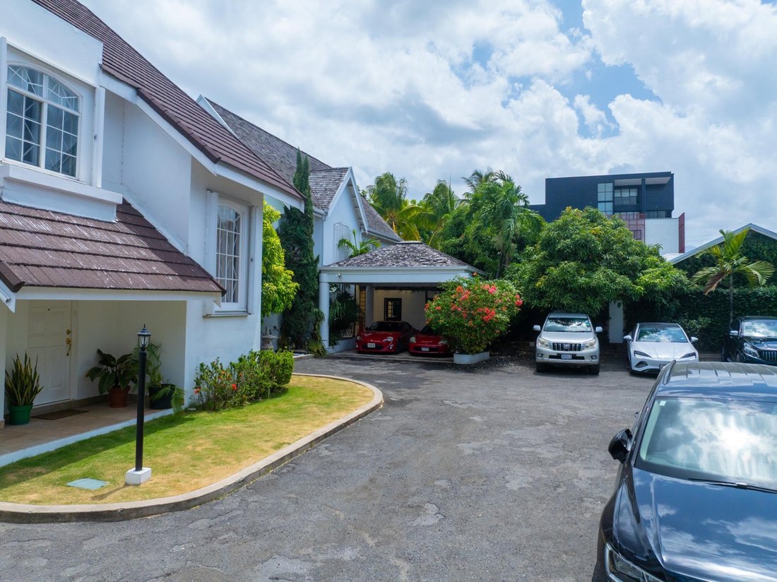 Townhouse en Kingston, Parroquia de Saint Andrew, Jamaica 5 - 18818688