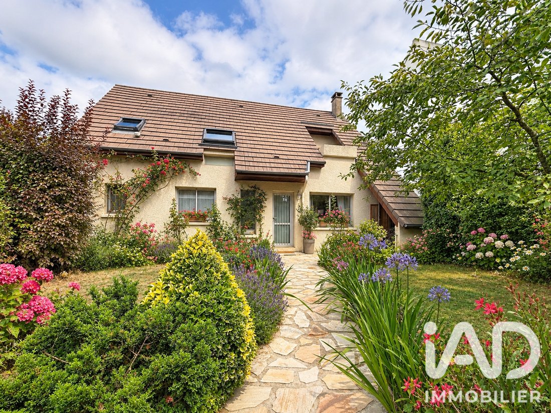 House in Noiseau, Ile-de-France, France 1 - 18812406
