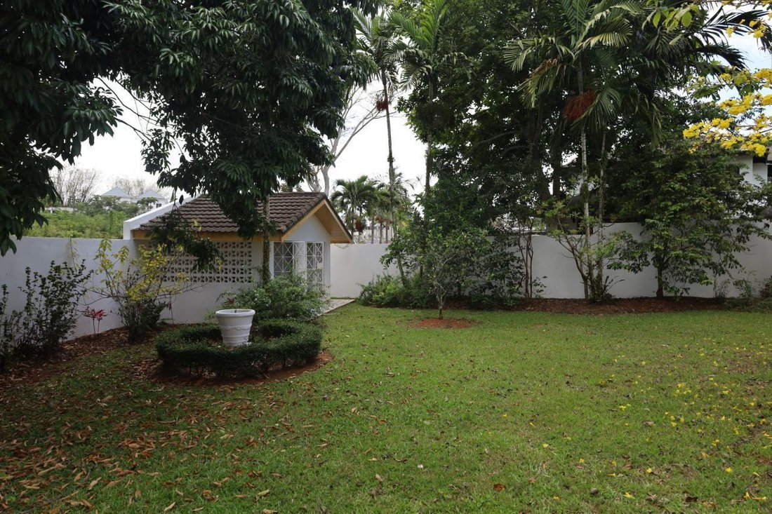 Casa en Mandeville, Manchester Parish, Jamaica 5 - 18819155
