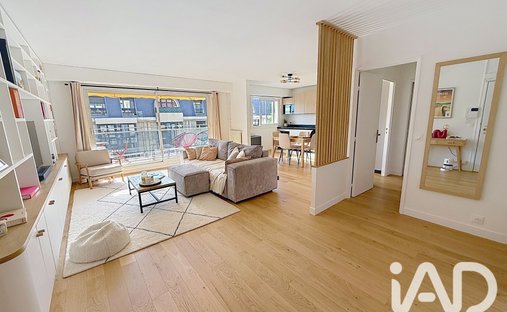 Apartment in Poincare, Garches, France 1