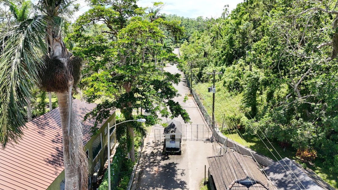 Casa en Mandeville, Manchester Parish, Jamaica 1 - 18819377