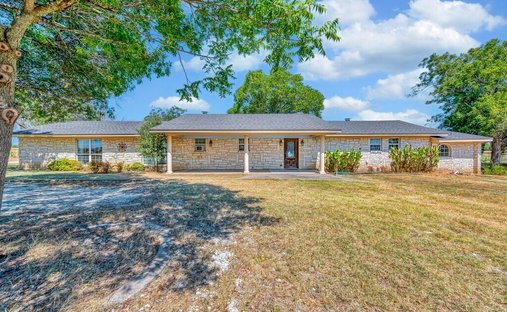 Farm Ranch in China Spring, Texas, United States 1