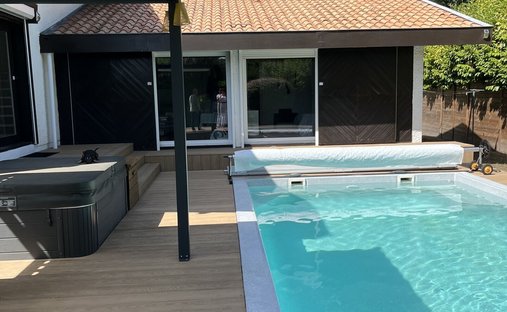 House in Centre Ville - Piquey, Mérignac, France 1
