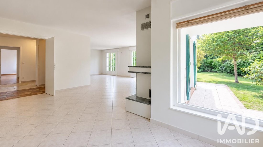 Maison à Vieux Village-Murs du Parc, Marolles-en-Brie, France 2 - 17227934