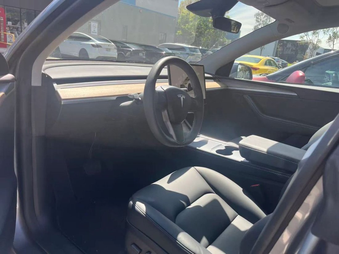 Suv in Costa Mesa, CA, United States 3 - 18818354