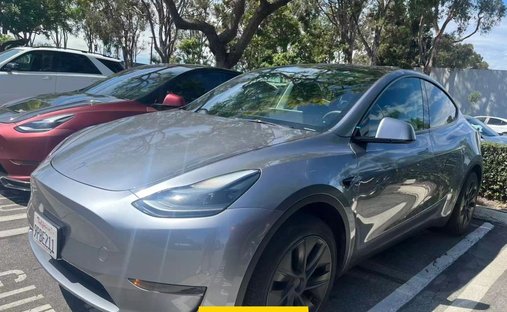 2024 Tesla Model Y Long Range Sport Utility 4D in Costa mesa, CA, United States 1