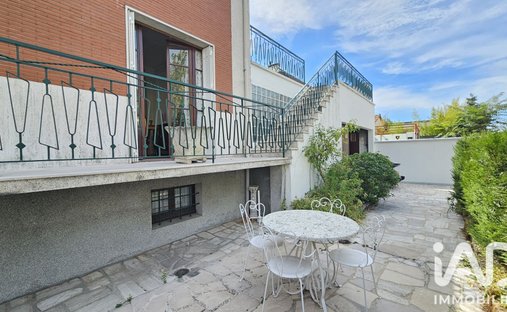 House in Waldeck Rochet-Zone Industrielle, La Courneuve, France 1
