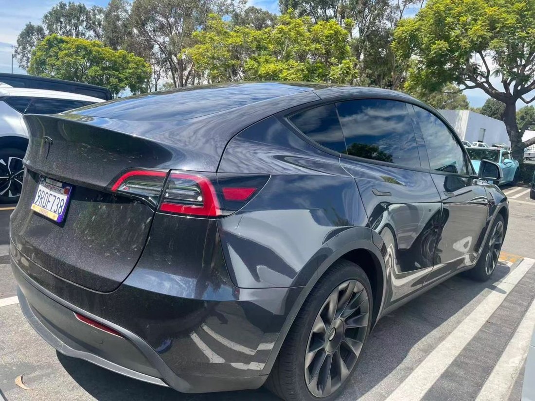 Suv in Costa Mesa, CA, United States 2 - 18818290