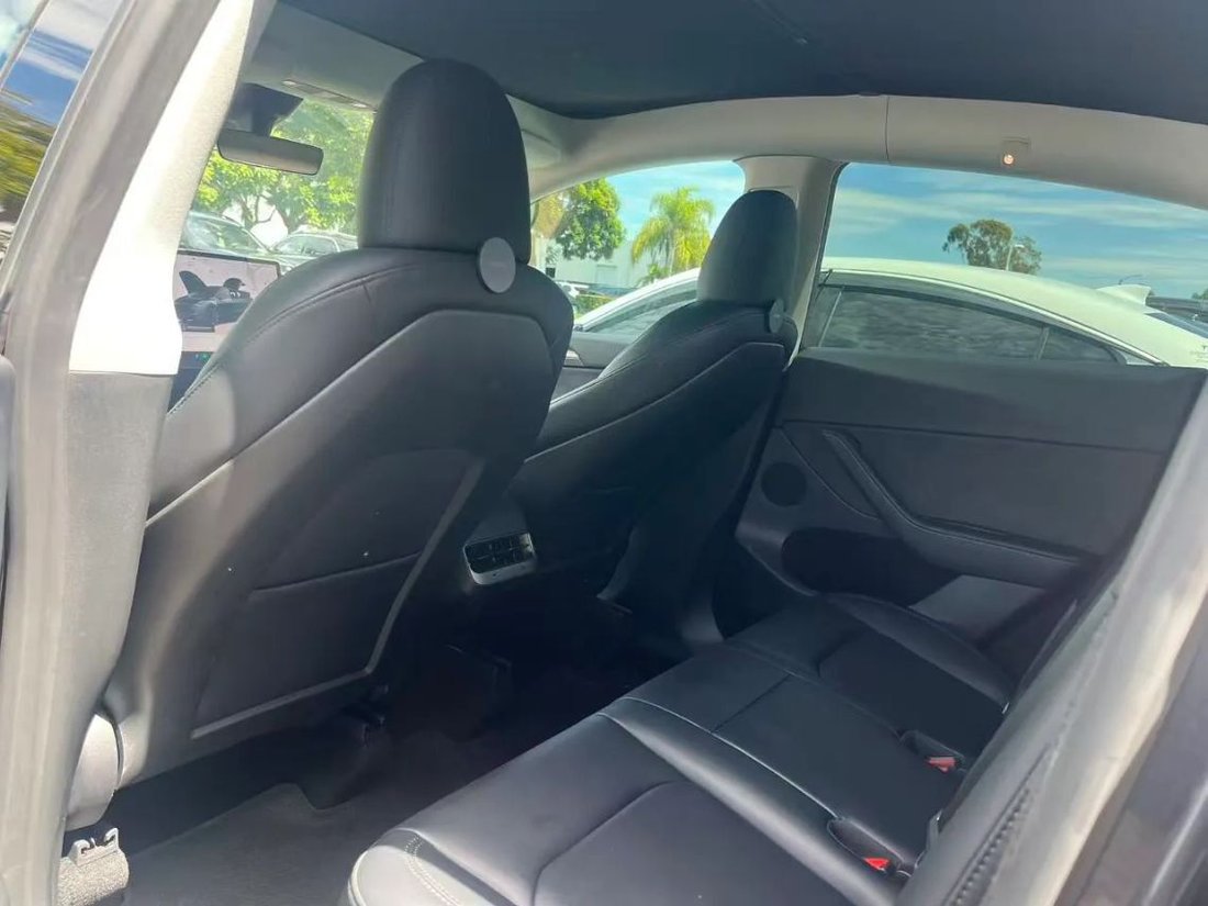Suv in Costa Mesa, CA, United States 4 - 18818290