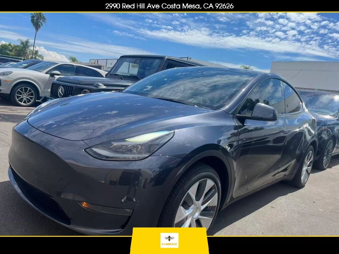 Suv in Costa Mesa, CA, United States 1 - 18801529