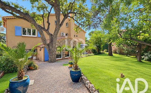 Haus in Plateau Notre Dame Nord, Saint-Raphaël, Frankreich 1