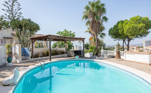 Villa in Fuengirola, Andalusia, Spain 1