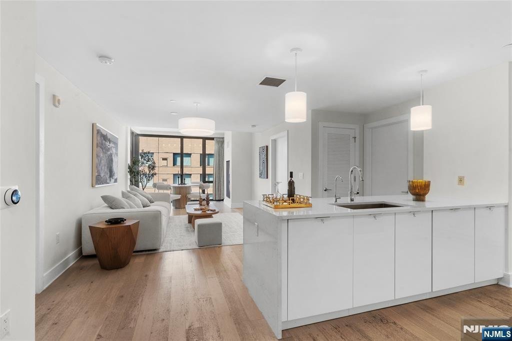 Condominio a Guttenberg, New Jersey, Stati Uniti 1 - 18818689