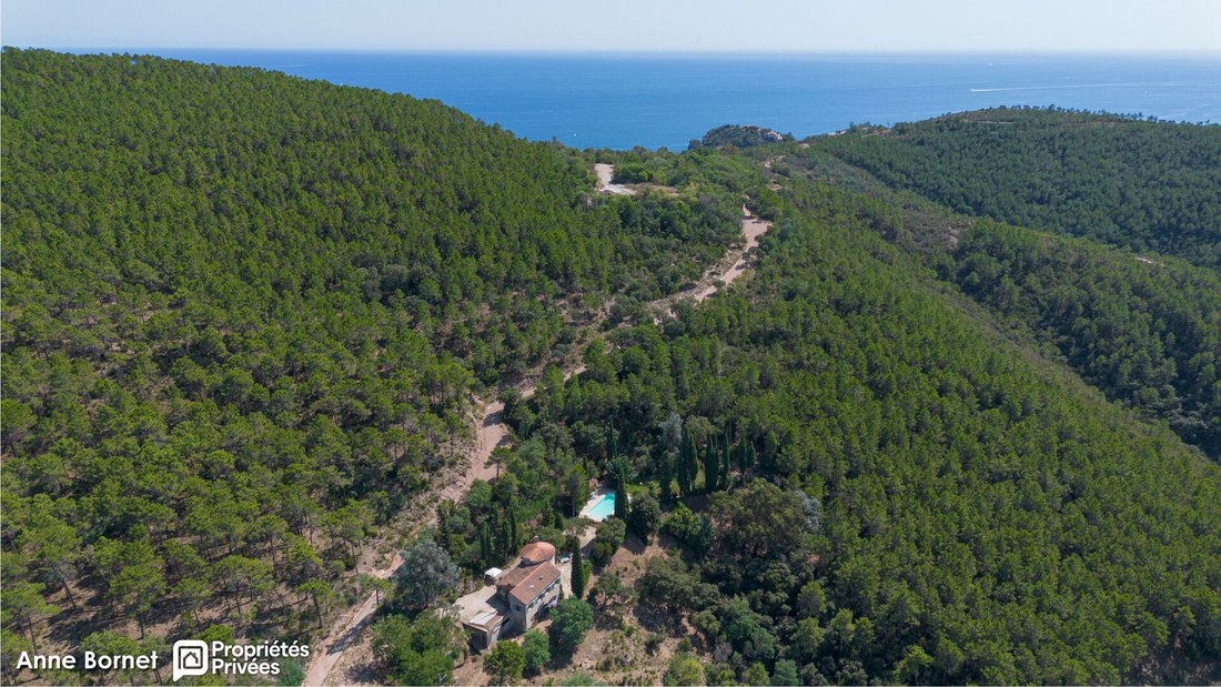 Villa a Théoule-sur-Mer, Provenza-Alpi-Costa Azzurra, Francia 3 - 18818535