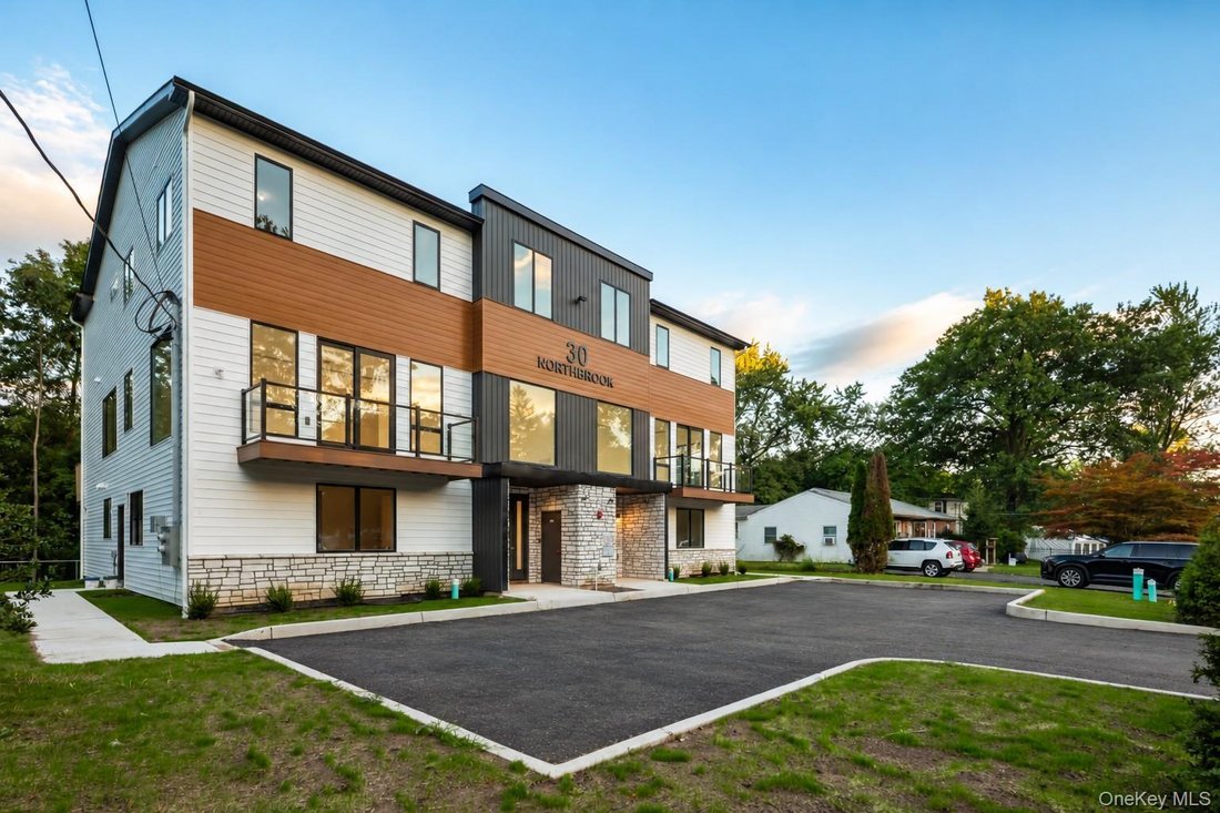 Condominio a Spring Valley, New York, Stati Uniti 2 - 18818675
