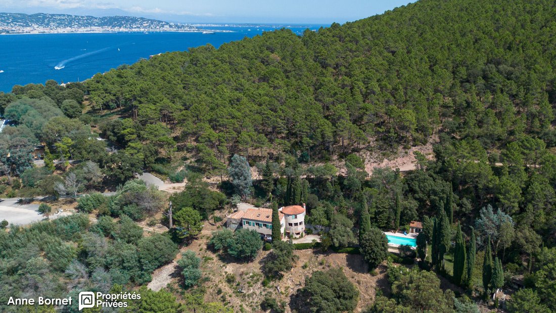 Villa a Théoule-sur-Mer, Provenza-Alpi-Costa Azzurra, Francia 2 - 18818535
