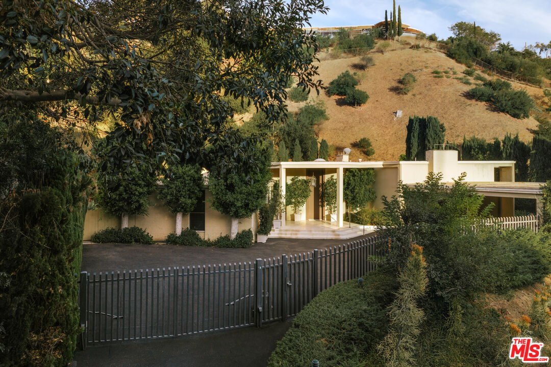 Casa a Beverly Hills, California, Stati Uniti 2 - 18818086