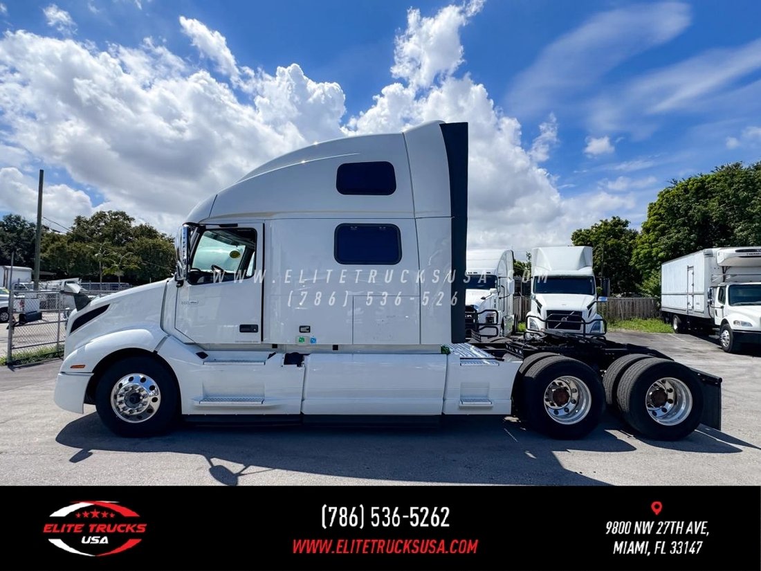 2023 Volvo Commercial VNL VNL 400 Sleeper in Miami, FL, United States 2 - 18818465