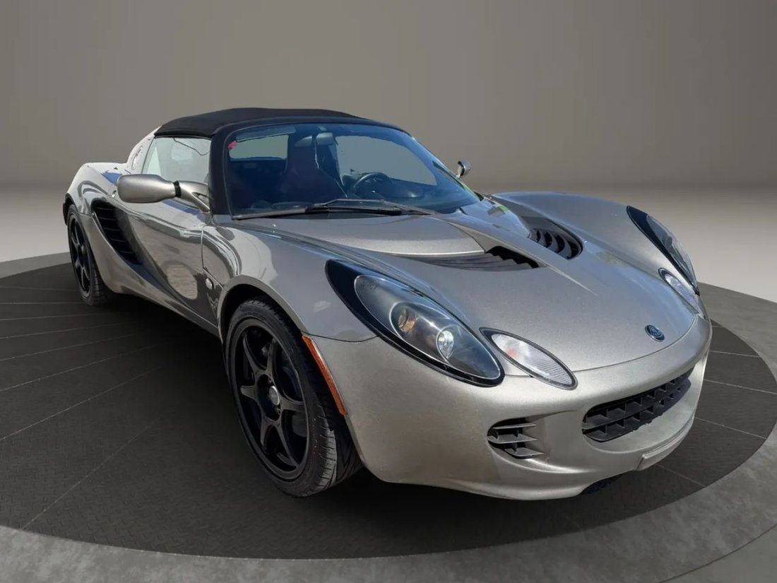 Coupe in Las Vegas, NV, United States 4 - 18658257