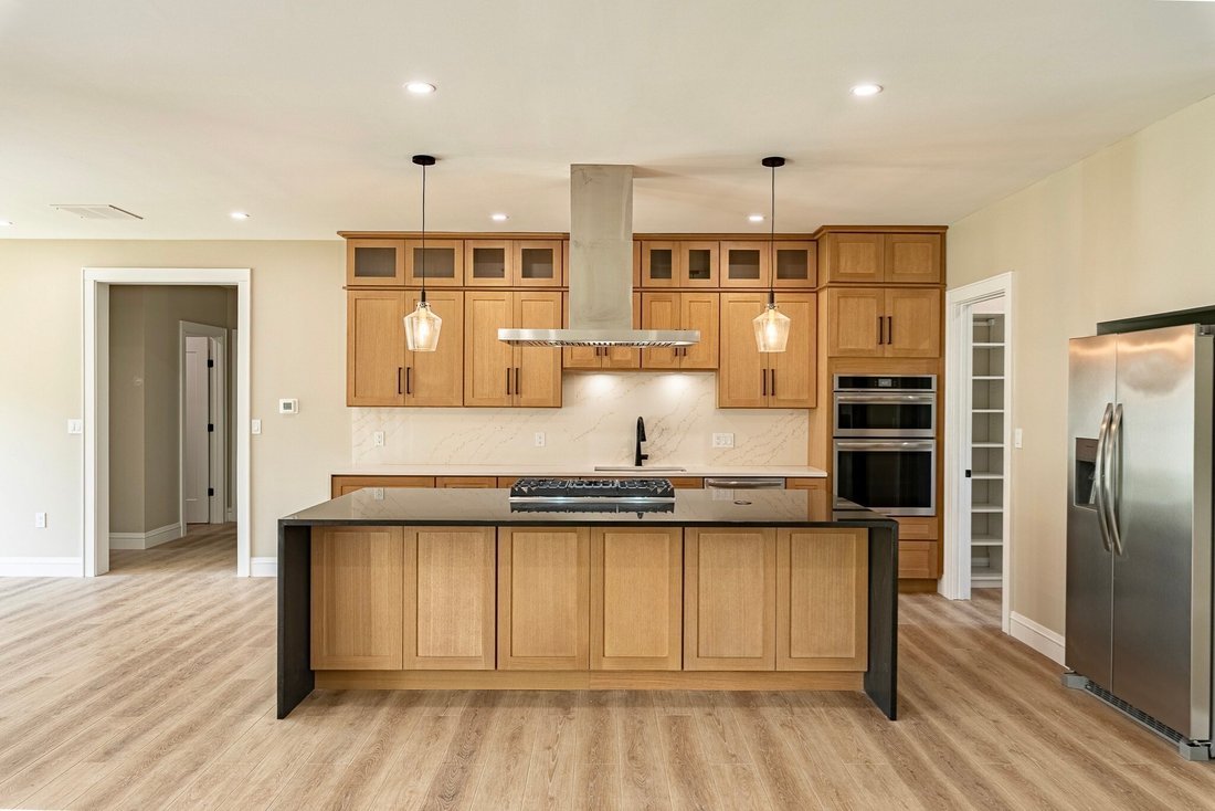 House in Swansea, Massachusetts, United States 3 - 18128929