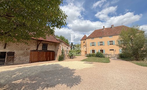 Villa in Cluny, Bourgogne-Franche-Comté, Frankreich 1