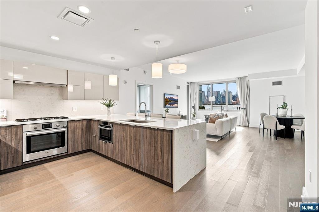 Condominio a Guttenberg, New Jersey, Stati Uniti 3 - 18818679