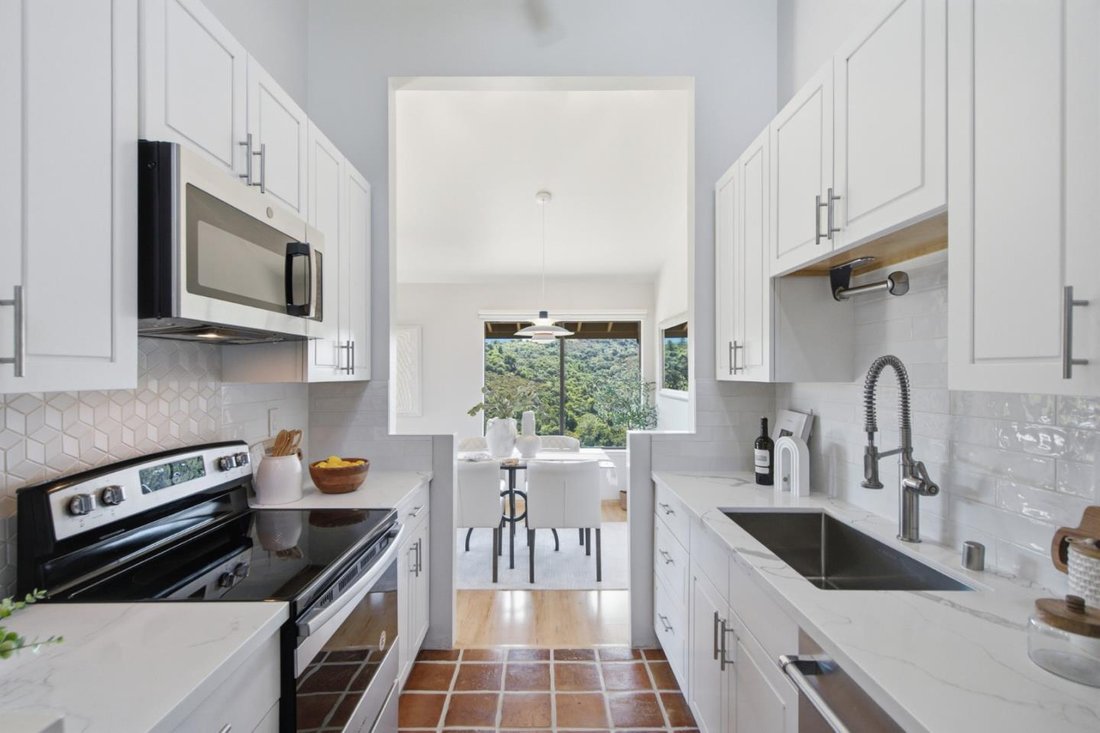 Condo in San Carlos, California, United States 2 - 18818137