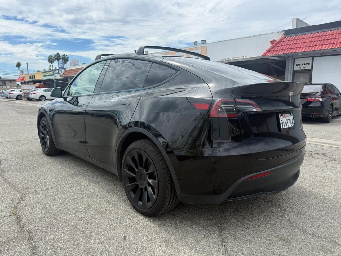 Suv in Azusa, CA, United States 5 - 18818464