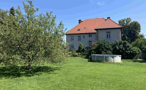 Villa in Ebreichsdorf, Niederösterreich, Österreich 1