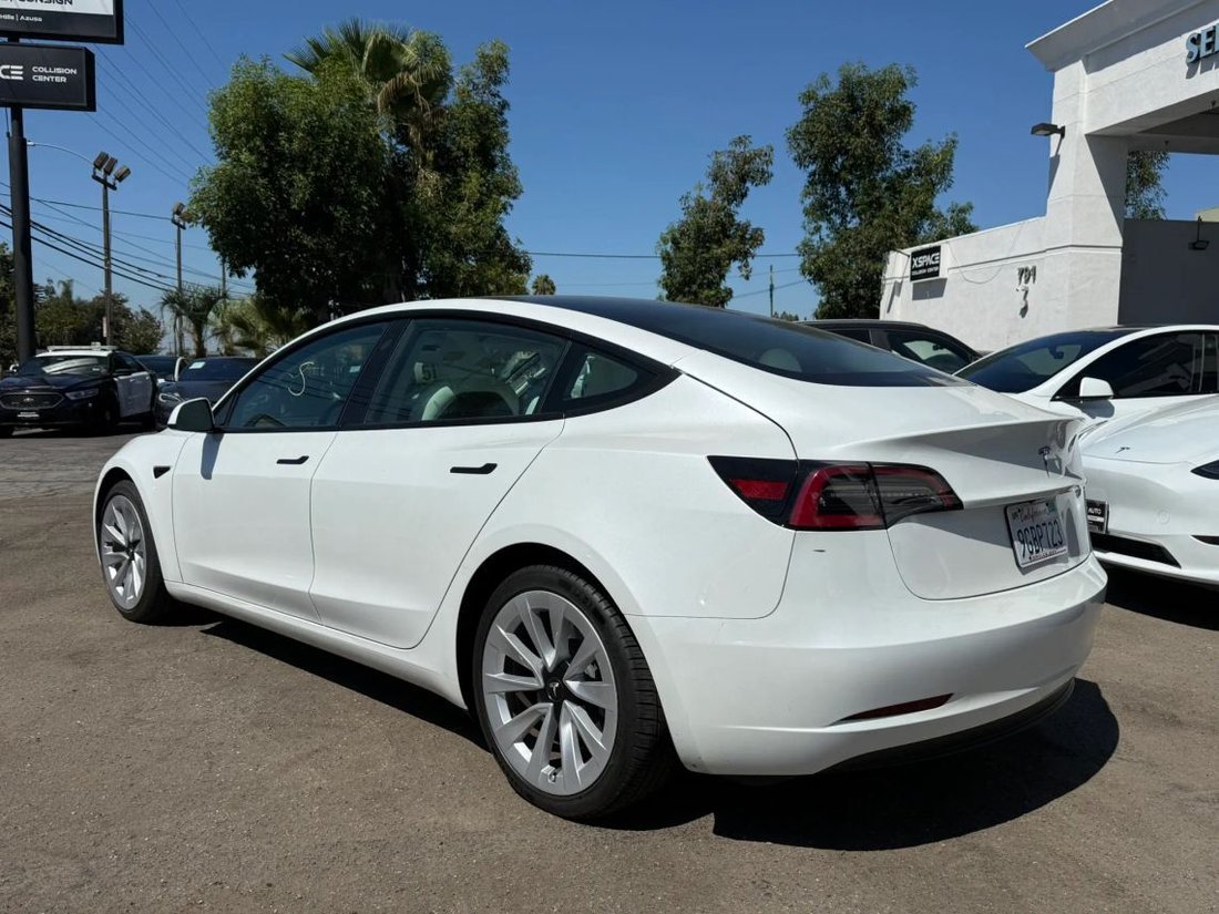 Sedan in Azusa, CA, United States 5 - 18818468