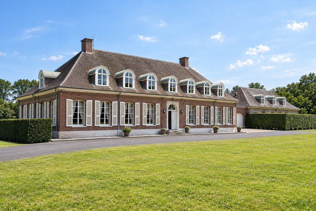 Villa à Mons, Wallonie, Belgique 1 - 18818270