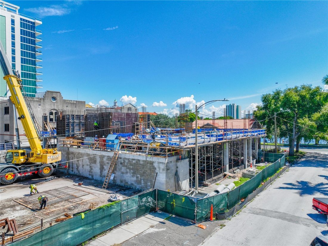 Condo in St. Petersburg, Florida, United States 4 - 18017622