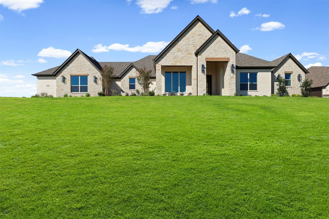 House in Granbury, Texas, United States 5 - 18085943