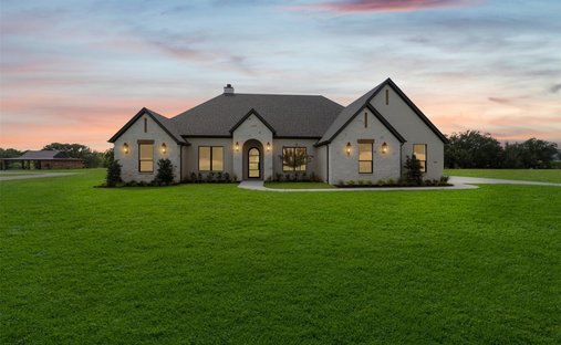 House in Granbury, Texas, United States 1