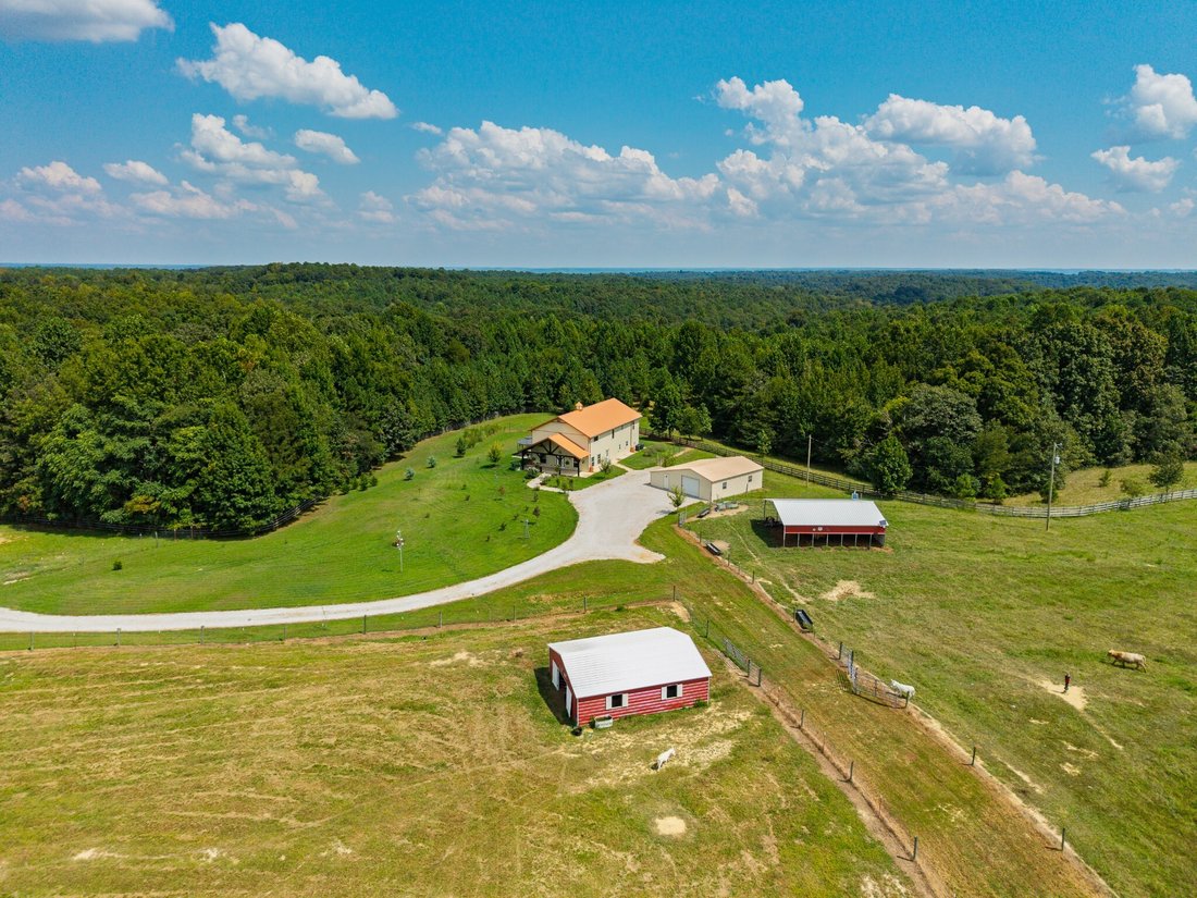 Farm Ranch in Pulaski, Tennessee, United States 4 - 18819866