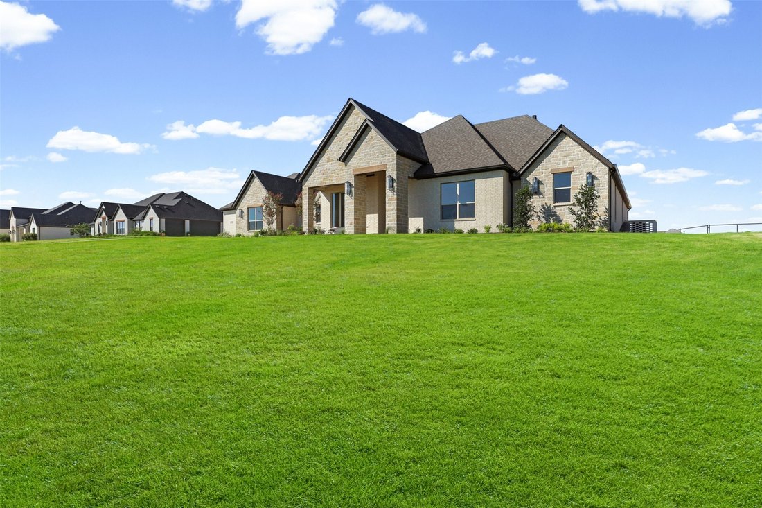 House in Granbury, Texas, United States 3 - 18085943
