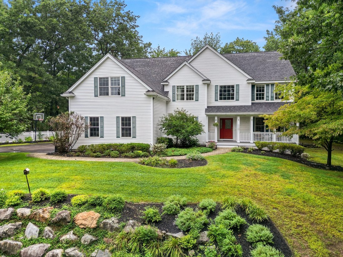 House in Middleton, Massachusetts, United States 2 - 18819749