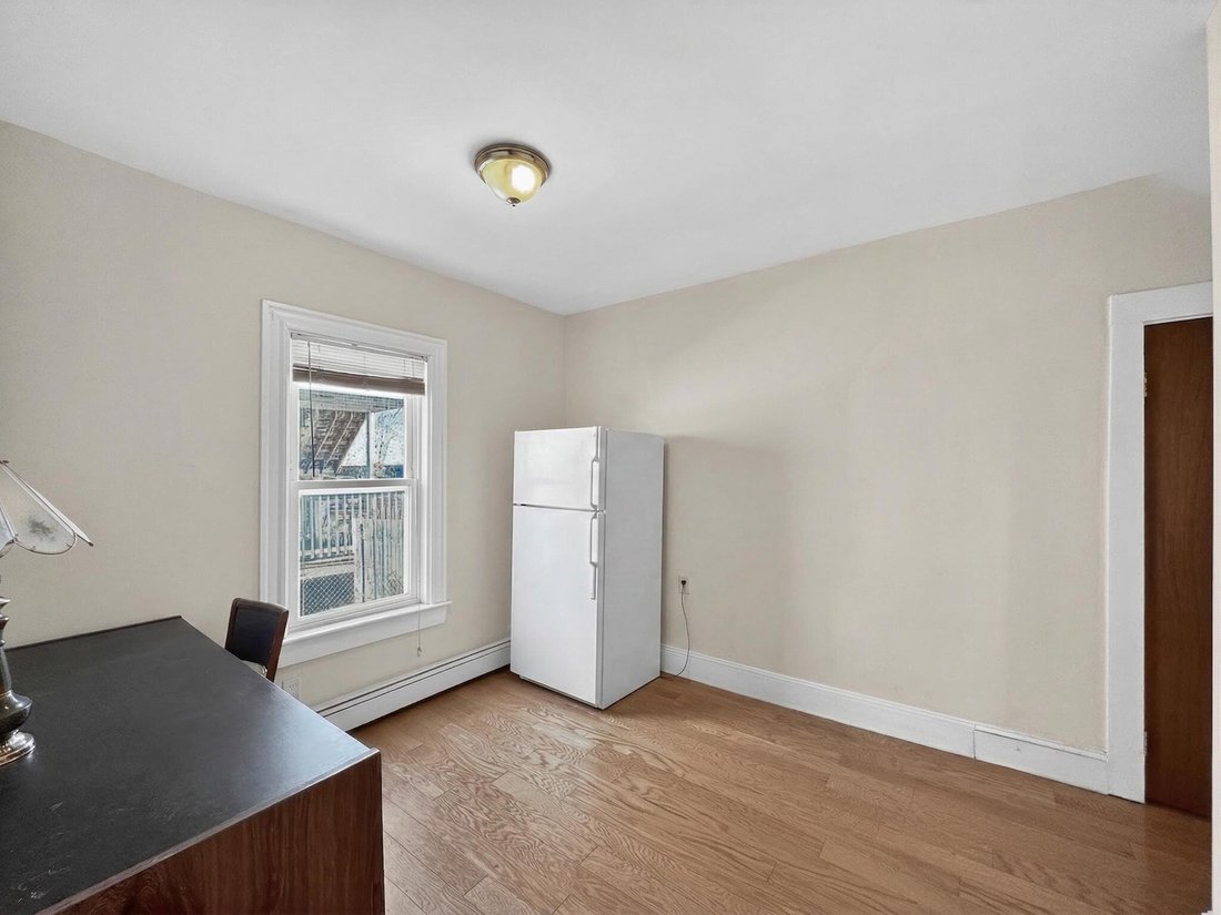 House in Malden, Massachusetts, United States 5 - 18520270