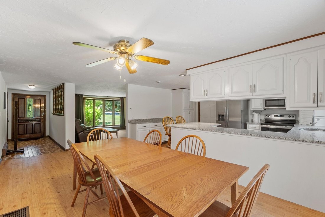 House in Westminster, Massachusetts, United States 5 - 18651211