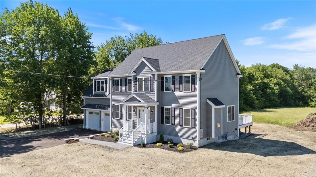 House in Dracut, Massachusetts, United States 3 - 18119093