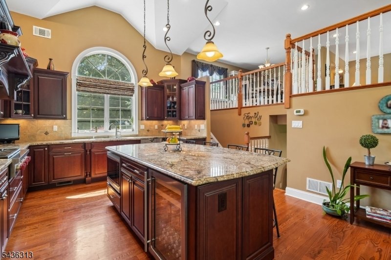 House in Metuchen, New Jersey, United States 2 - 18818906