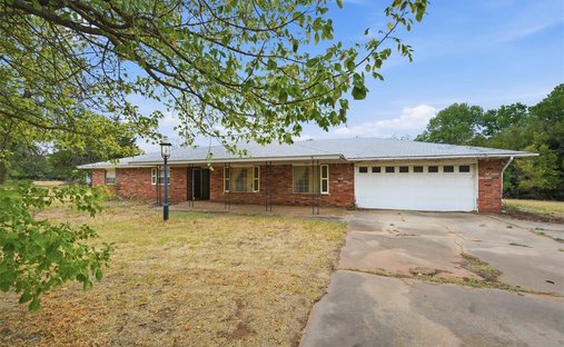 House in Piedmont, Oklahoma, United States 1