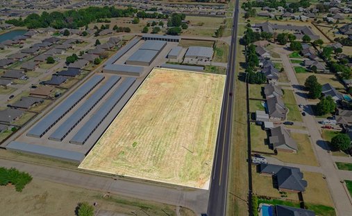 Land in Mustang, Oklahoma, Vereinigte Staaten 1