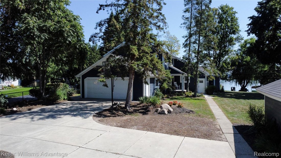 House in Commerce Charter Township, Michigan, United States 5 - 18819079
