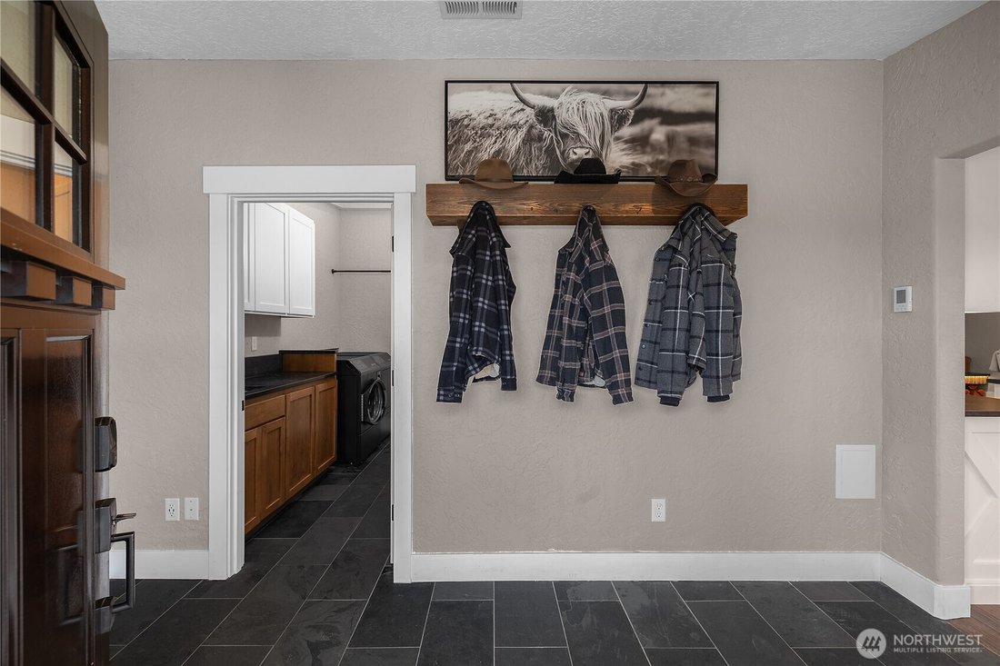 House in Winlock, Washington, United States 3 - 18818974